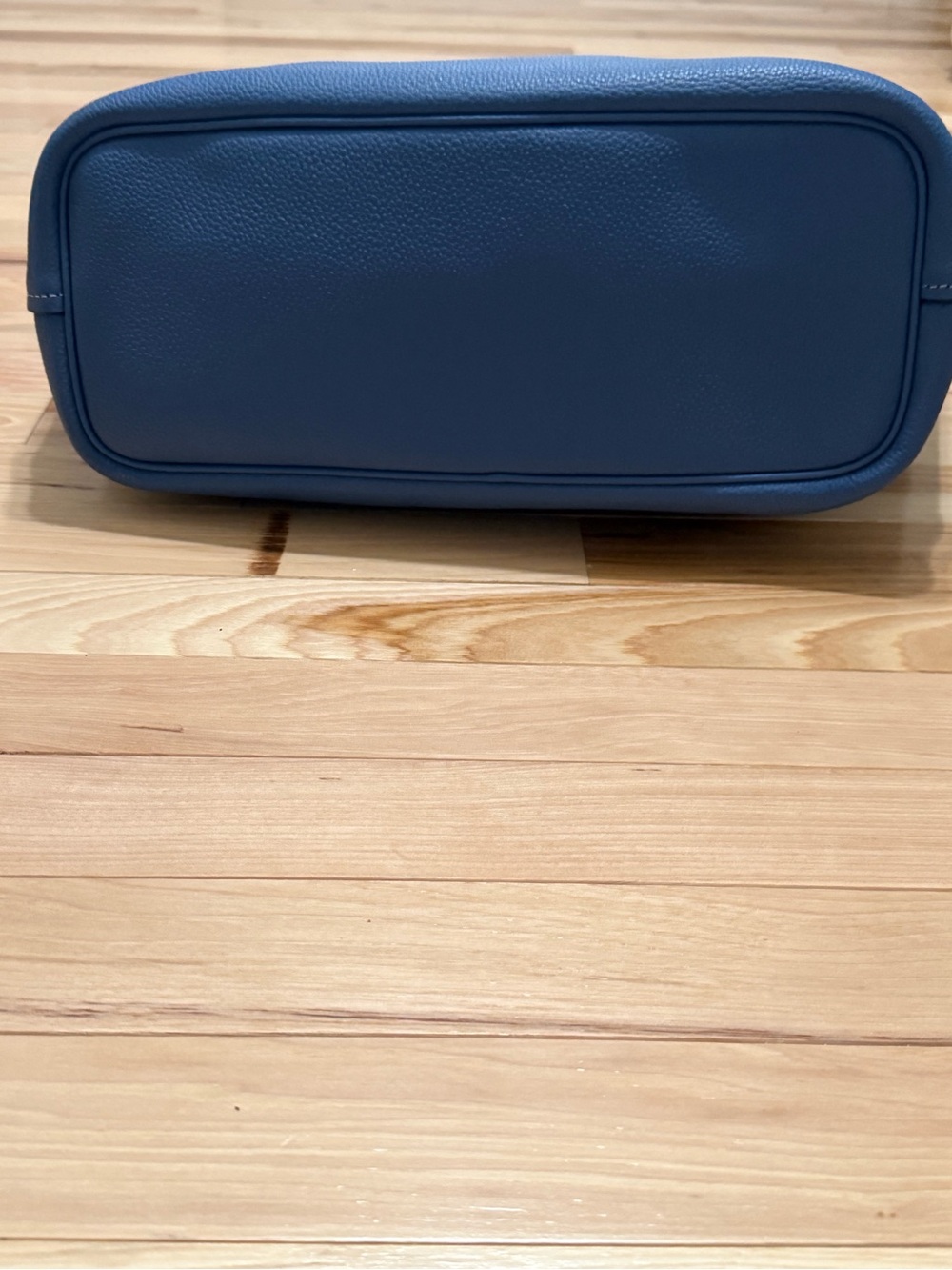 COACH Navy Leather Tote with Matching Wallet - Picture 3 of 9